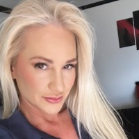 Model profile picture