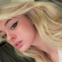 Model profile picture