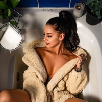 Model profile picture