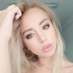 Model profile picture